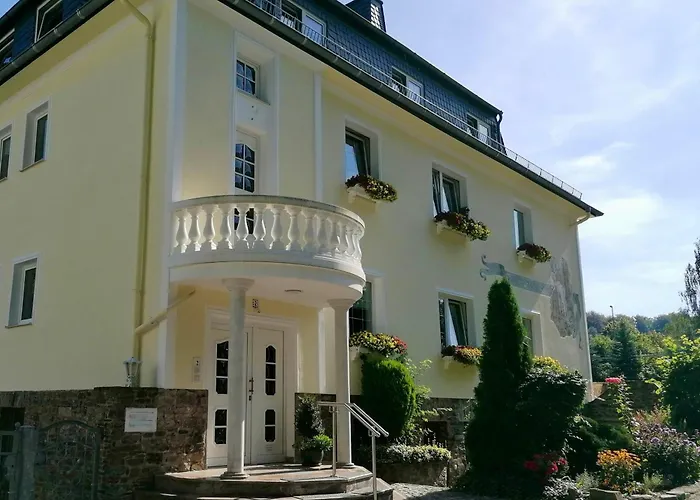 Pensionat Weisser Hirsch *